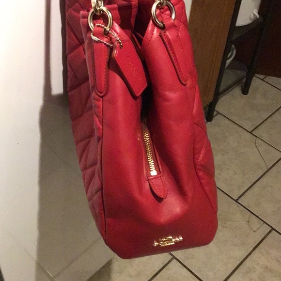 Coach Phoebe Shoulder Bag Red Quilted Leather - Picture 5 of 13